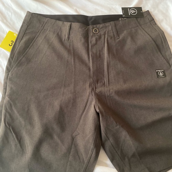 Brand New with tags - Picture 2 of 3